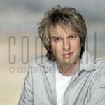 02-02-2004 Adam Curry at studio in Amterdam, by order of Veronica Magazine. February 02, 2004.

[keywords]Posed, Headshot, Smiling[/keywords]